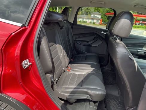 Used 2017 Ford Escape SE w/ SE Leather Comfort Package image 19