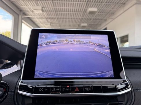 New 2026 Jeep Compass Limited image 18