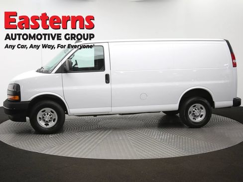 Used 2019 Chevrolet Express 2500 w/ Driver Convenience Package RWD image 54