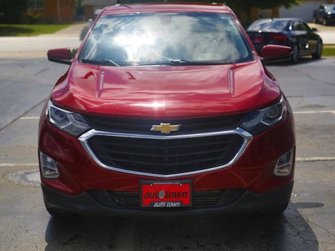 Used 2018 Chevrolet Equinox LT FWD image 2