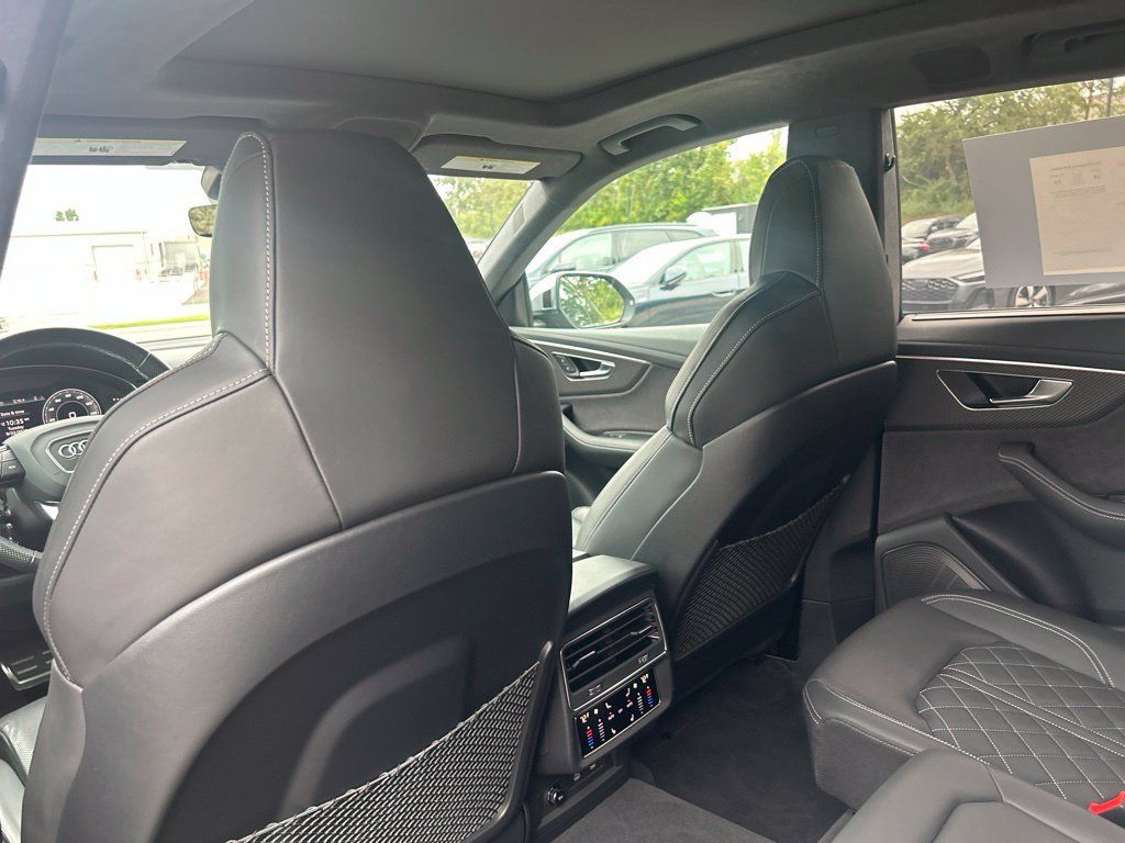 Certified 2024 Audi SQ8 Prestige AWD/4WD image 21