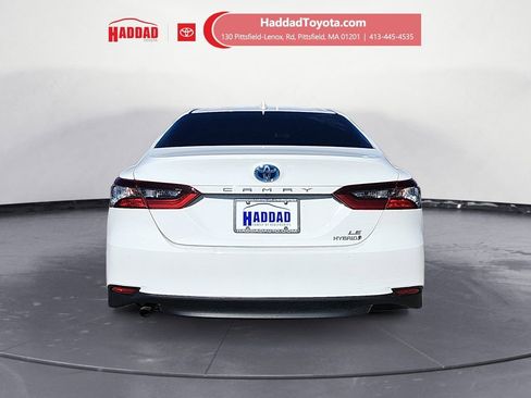 Used 2022 Toyota Camry LE image 4