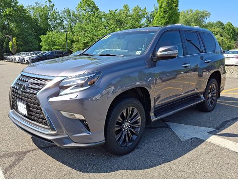Certified 2023 Lexus GX 460 Premium w/ Accessory Package AWD/4WD image 3