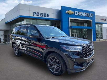Used 2025 Ford Explorer ST-Line w/ ST-Line Street Pack