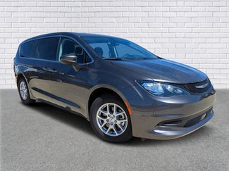 Used 2022 Chrysler Voyager LX video 1