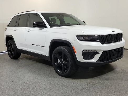 Used 2023 Jeep Grand Cherokee Limited w/ Black Appearance Package RWD image 1