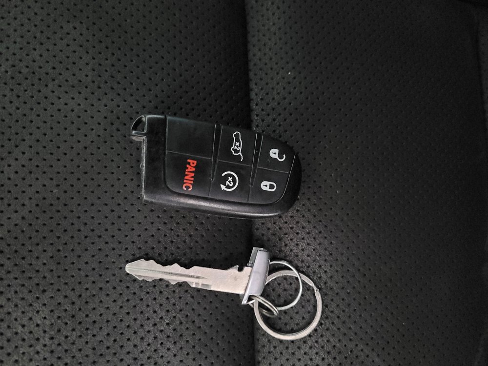 Used 2020 Jeep Grand Cherokee Altitude RWD image 32