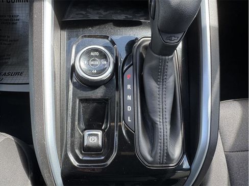 Used 2023 Chevrolet Colorado Trail Boss w/ Advanced Trailering Package AWD/4WD image 18