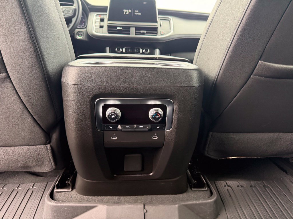 Used 2024 GMC Yukon SLT w/ SLT Luxury Package AWD/4WD image 24