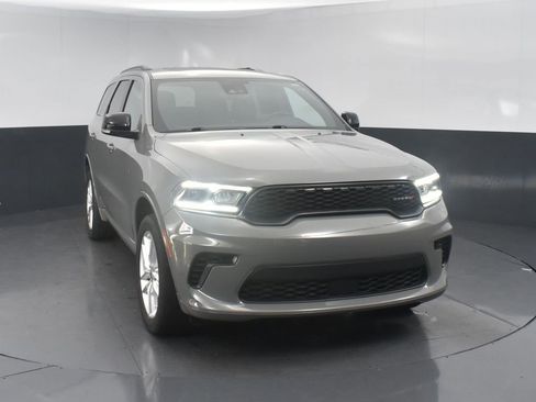Used 2024 Dodge Durango GT image 2