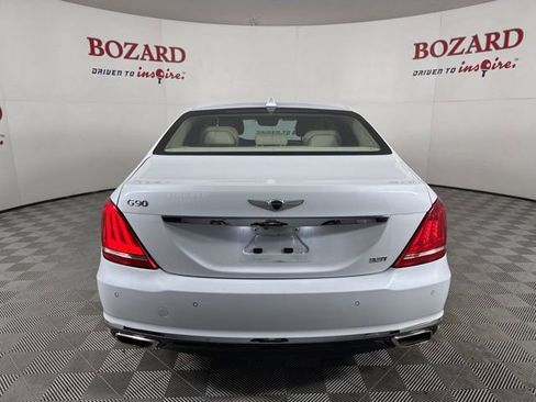 Used 2017 Genesis G90 3.3T Premium image 7