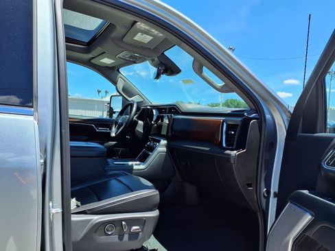 Used 2024 GMC Sierra 2500 Denali w/ Denali Reserve Package AWD/4WD image 27