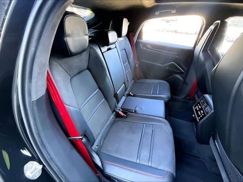 Used 2025 Porsche Cayenne GTS image 19