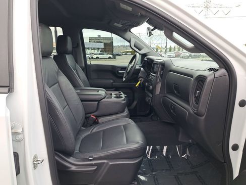 Used 2022 Chevrolet Silverado 1500 Custom Trail Boss w/ LPO, Dark Essentials Package image 18