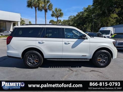 Used 2025 Ford Expedition Tremor AWD/4WD image 3