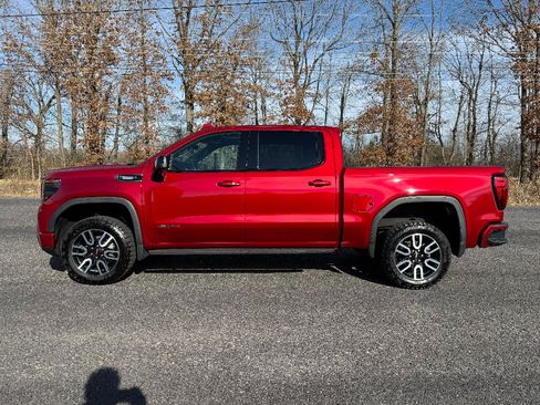 Used 2022 GMC Sierra 1500 AT4 w/ AT4 Premium Package image 6