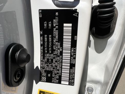 Used 2016 Toyota Highlander XLE FWD image 37