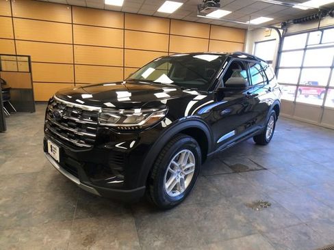 New 2026 Ford Explorer Active image 3