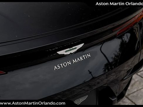 Used 2019 Aston Martin DB11 Volante image 28