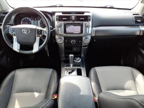Used 2014 Toyota 4Runner SR5 Premium image 10