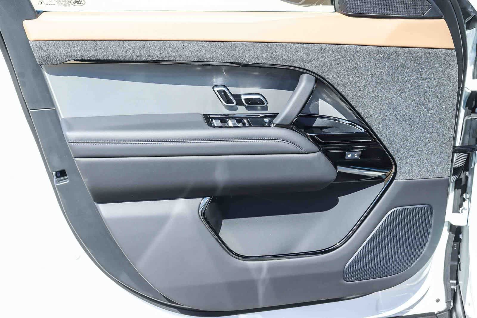 New 2026 Land Rover Range Rover Sport Dynamic SE AWD/4WD image 20