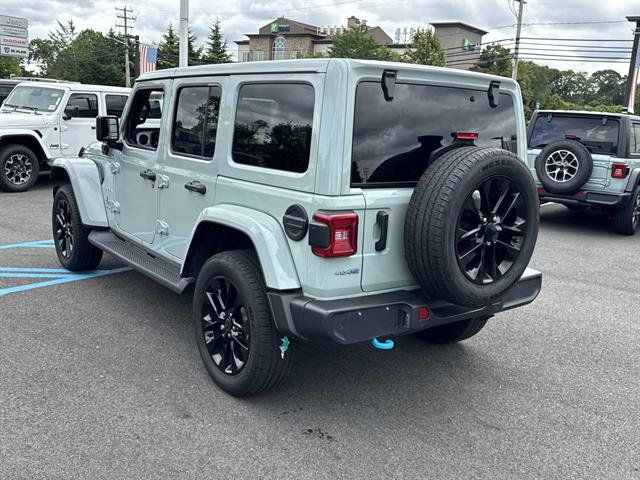 Used 2024 Jeep Wrangler Unlimited Sahara w/ Safety Group AWD/4WD image 6