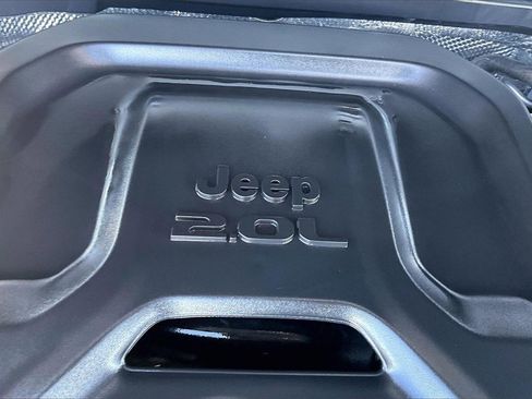 Used 2024 Jeep Wrangler Sport S image 32