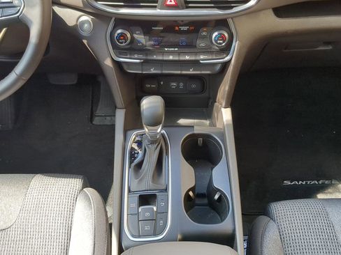 Used 2020 Hyundai Santa Fe SEL w/ Convenience Package image 18
