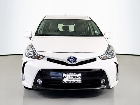 Used 2015 Toyota Prius V Five FWD image 2