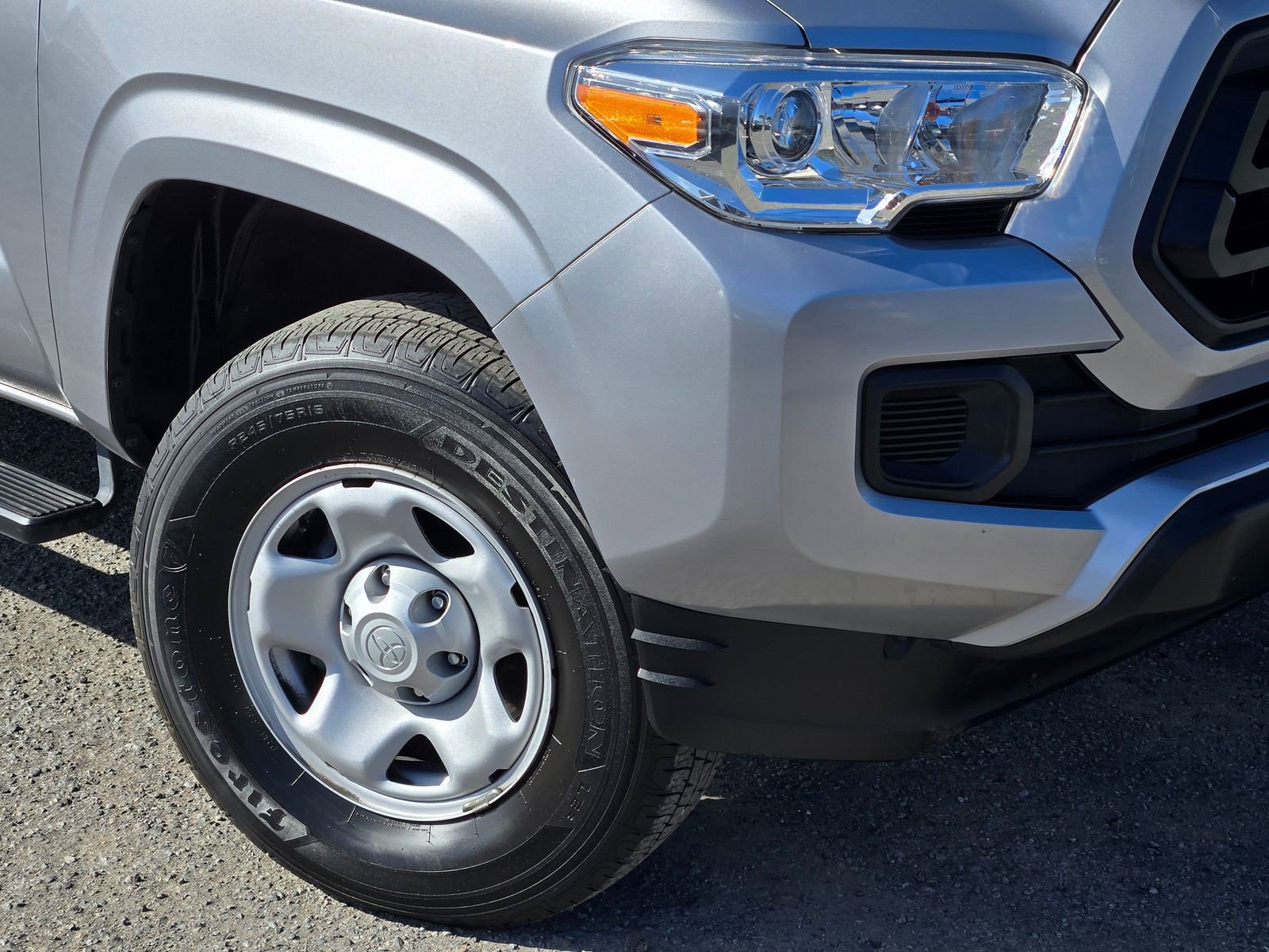 Used 2021 Toyota Tacoma SR w/ SR Convenience Package RWD image 9