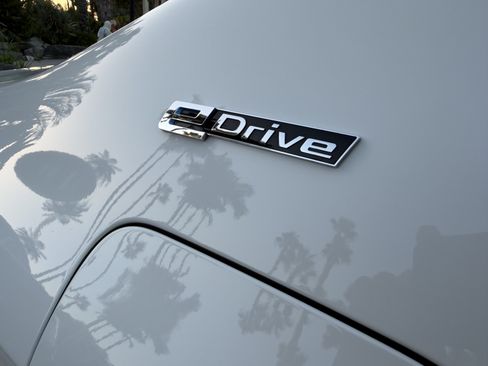 Used 2018 BMW 530e RWD image 24
