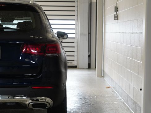 Certified 2022 Mercedes-Benz GLC 300 4MATIC image 11