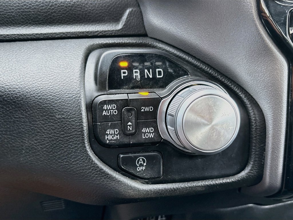 Used 2024 RAM 1500 Laramie AWD/4WD image 17