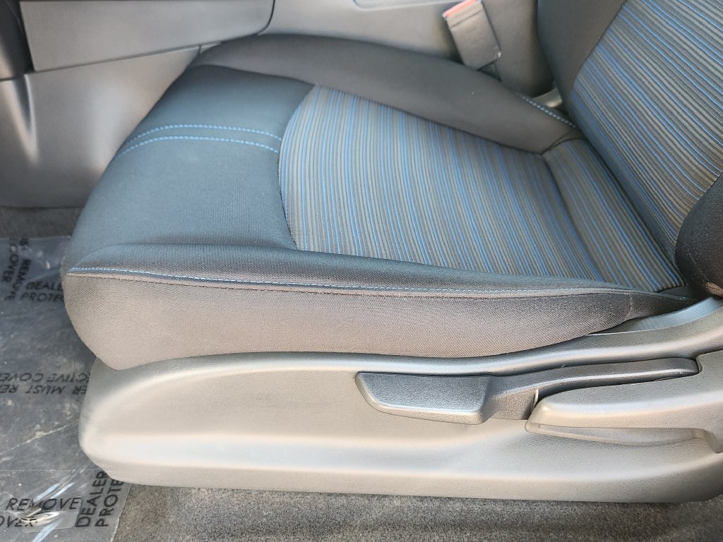 Used 2025 Nissan Leaf S FWD image 15