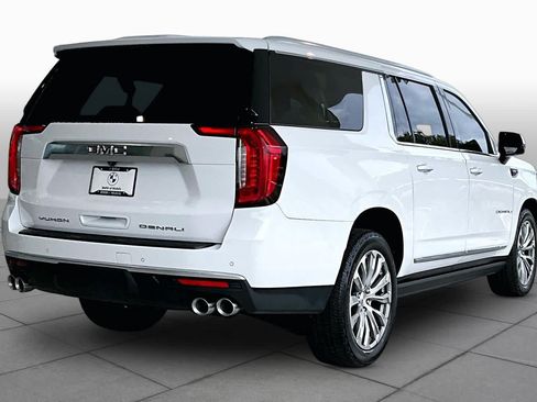 Used 2022 GMC Yukon XL Denali RWD image 12