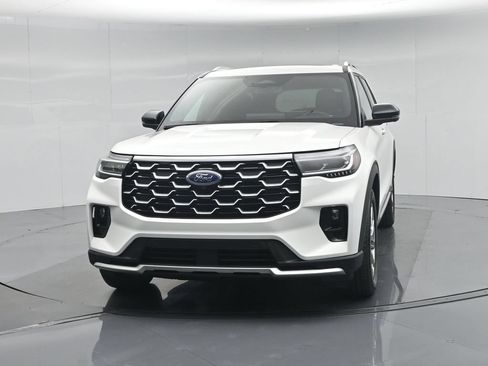 Used 2025 Ford Explorer Platinum RWD image 59