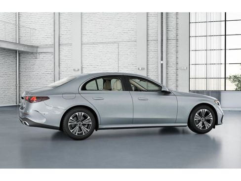 New 2026 Mercedes-Benz E 350 4MATIC Sedan image 18