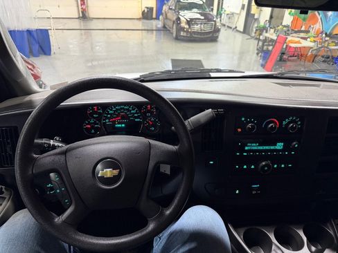 Used 2024 Chevrolet Express 2500 w/ Driver Convenience Package image 13