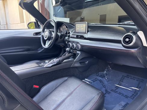 Used 2017 MAZDA MX-5 Miata Grand Touring image 13