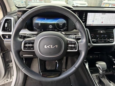 Used 2023 Kia Sorento SX AWD/4WD image 22