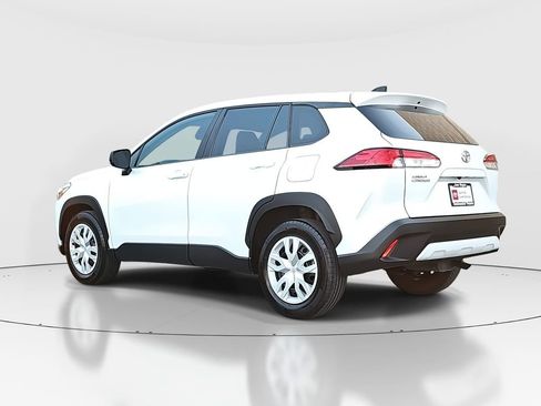 Used 2023 Toyota Corolla Cross L FWD image 7