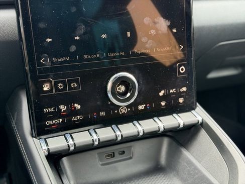 Certified 2026 GMC Terrain Elevation w/ Elevation Premium Package image 17