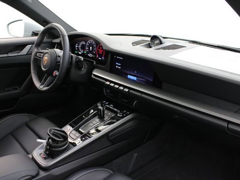New 2026 Porsche 911 Carrera 4S image 30