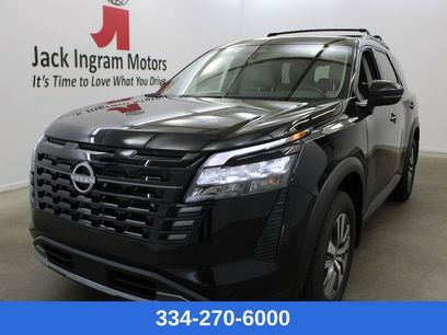 New 2026 Nissan Pathfinder SL