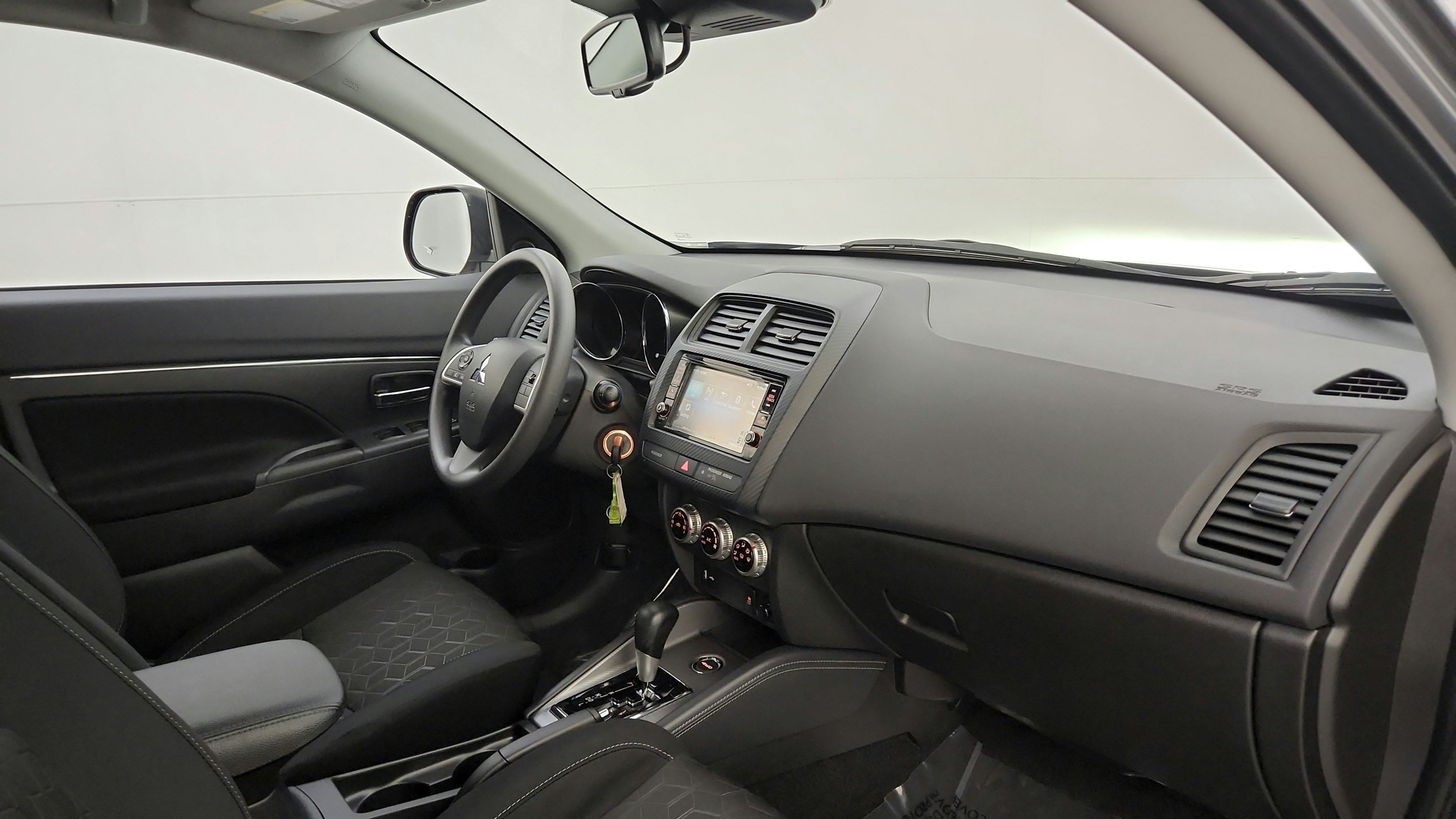 Used 2025 Mitsubishi Outlander Sport ES AWD/4WD image 33