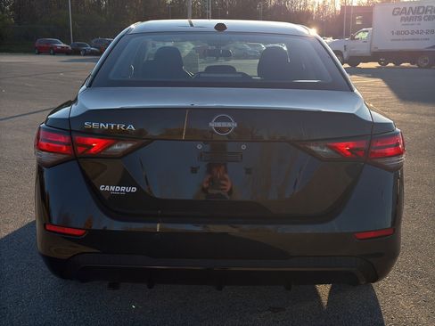 New 2025 Nissan Sentra SV image 7