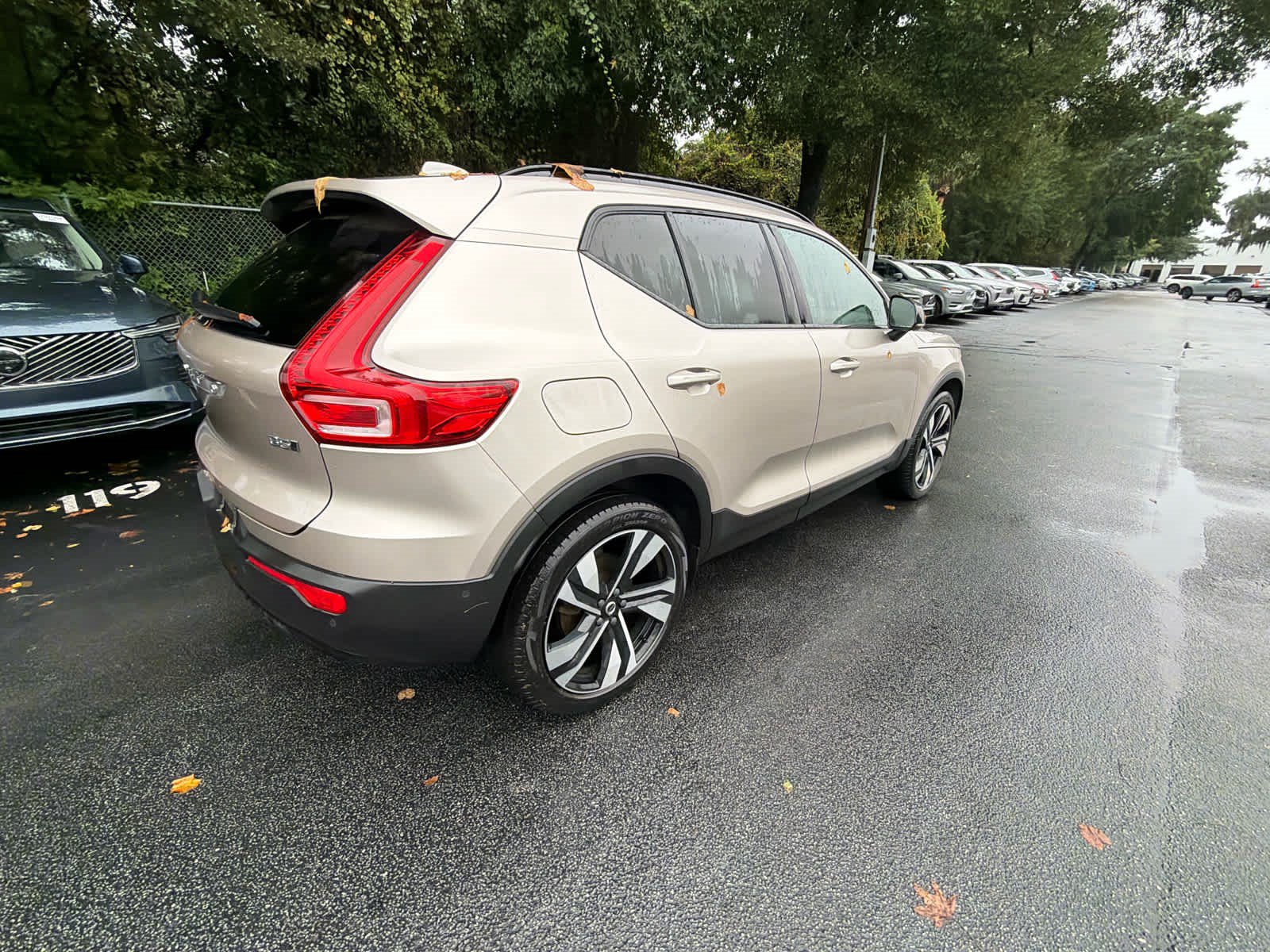 Used 2024 Volvo XC40 B5 Plus w/ Climate Package AWD/4WD image 15
