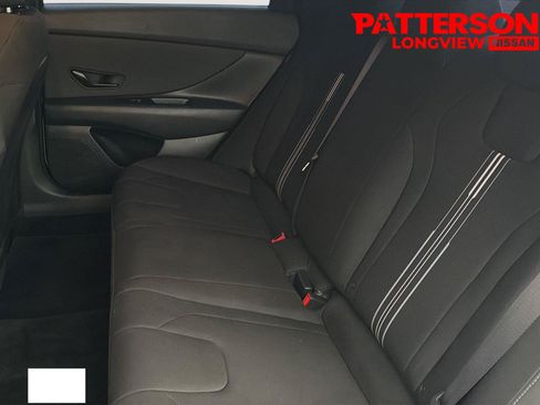 Used 2025 Hyundai Elantra Sport FWD image 15