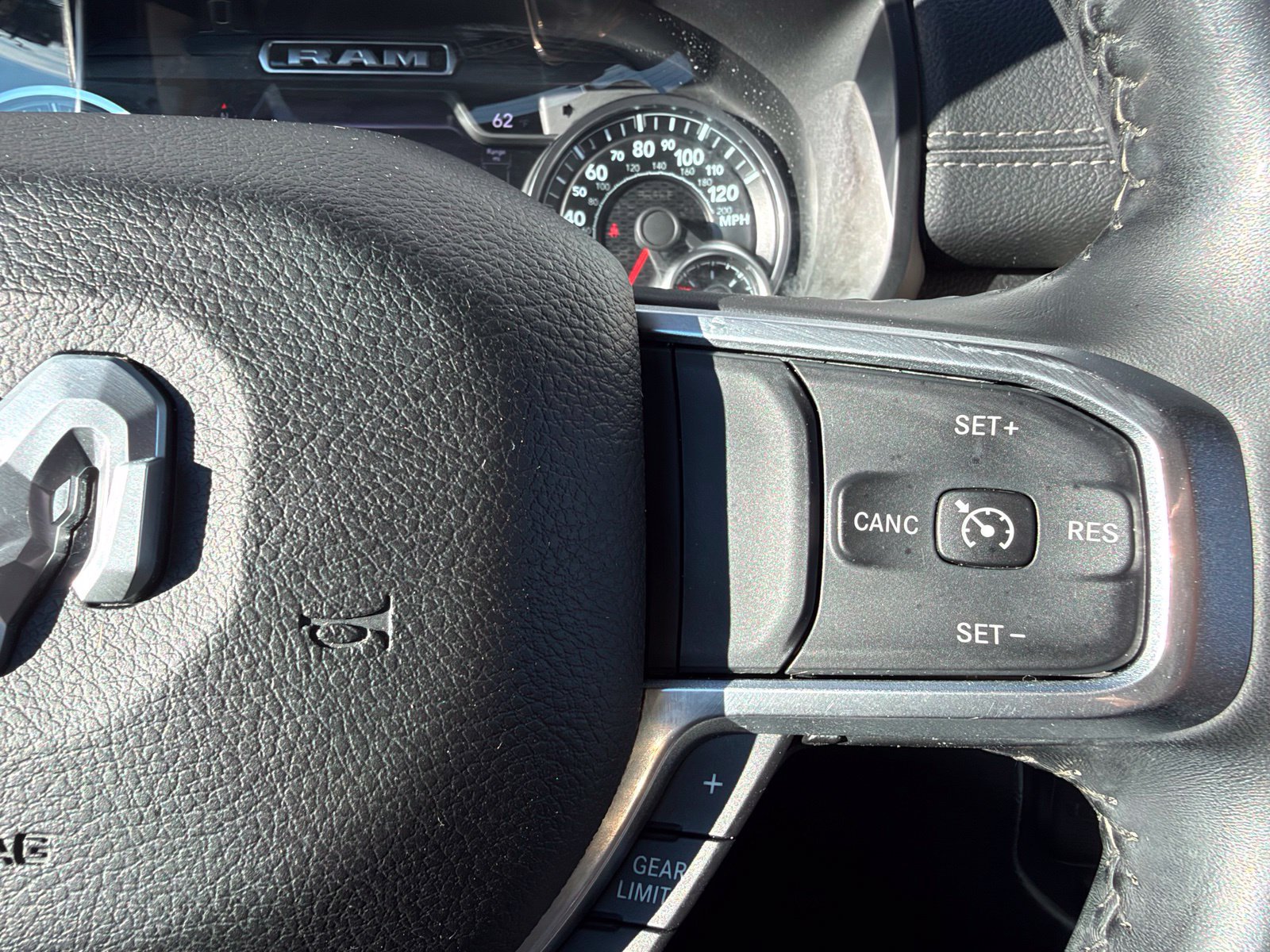 Used 2021 RAM 1500 Laramie w/ Laramie Southwest Edition RWD image 16