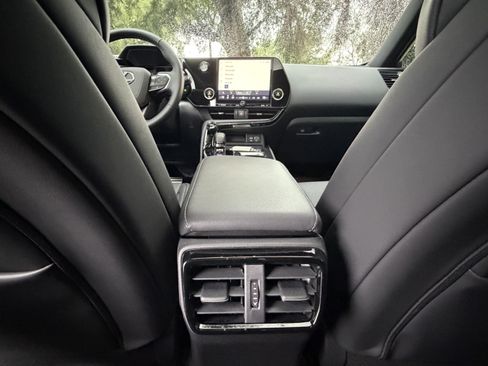 Certified 2026 Lexus NX 350 F Sport w/ Accessory Package (2T) AWD/4WD image 37